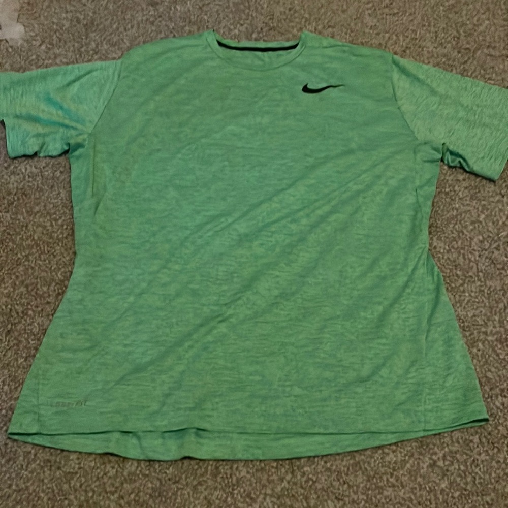 Nike Green Mens dri fit T shirt